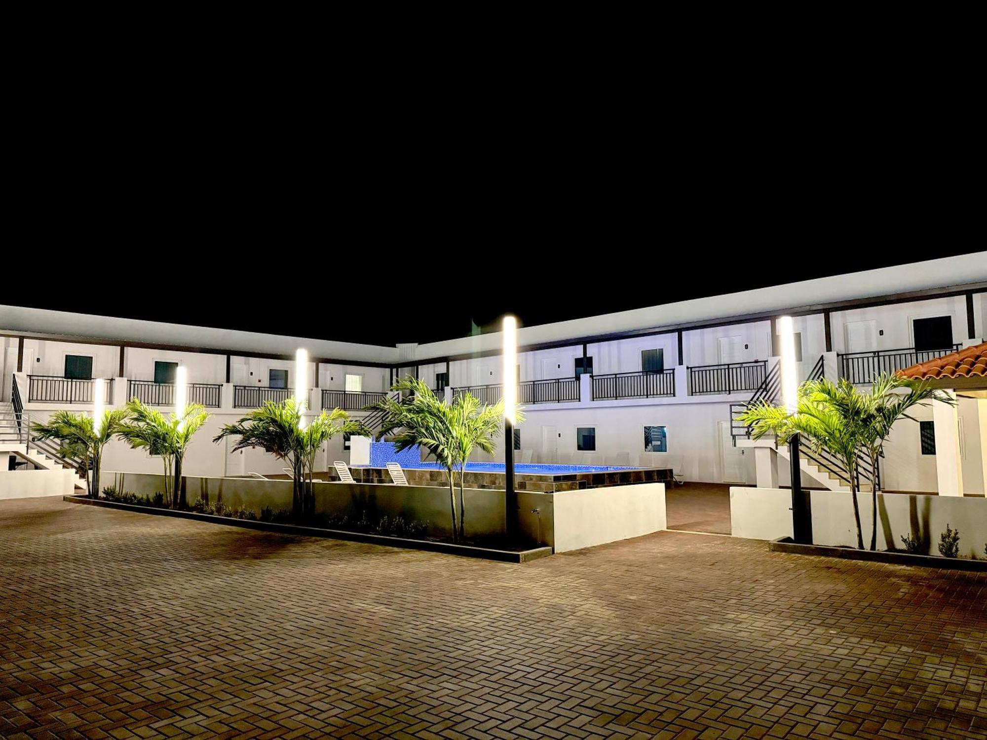 Bon Bini Suites Ораниестад Екстериор снимка